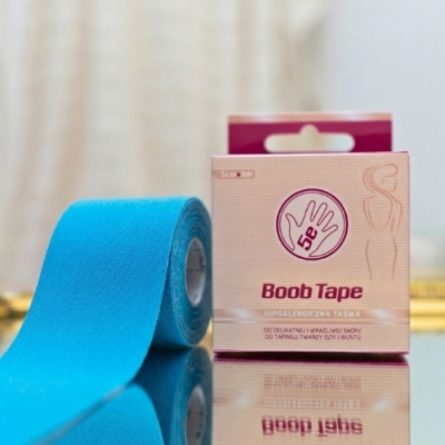 Niebieska taśma bra tape Boob Tape - alternatywa dla biustonosza do dużego biustu, efekt push-up